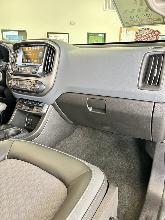 Photo 11 of this CHEVROLET COLORADO