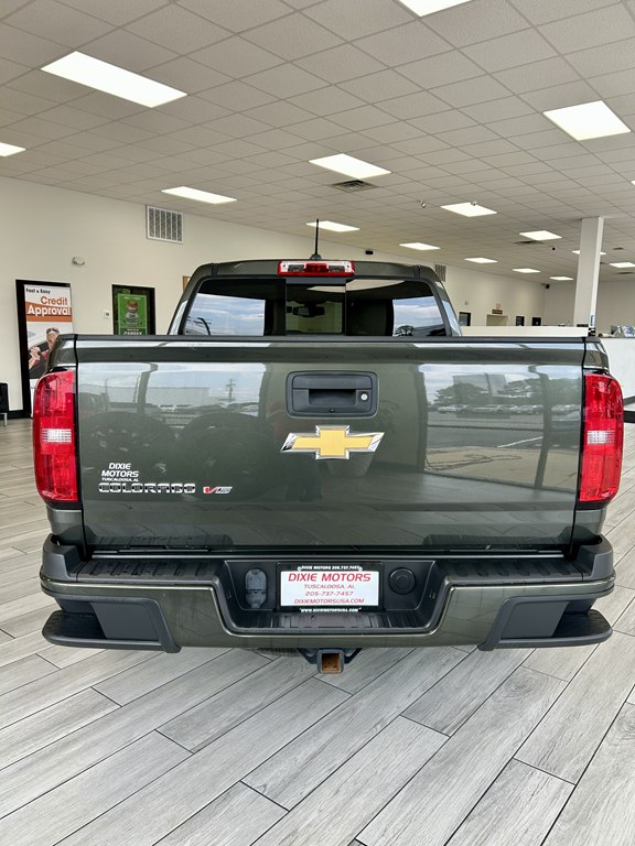 Photo 8 of this CHEVROLET COLORADO