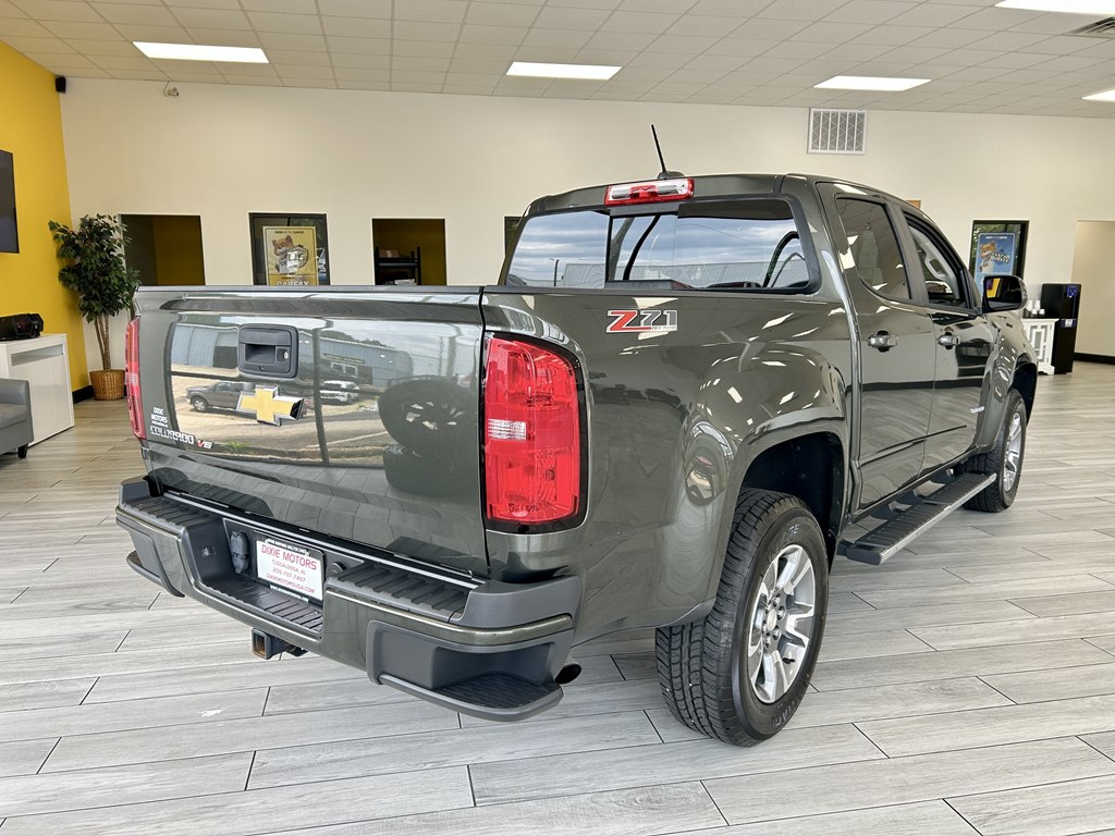 Photo 6 of this CHEVROLET COLORADO