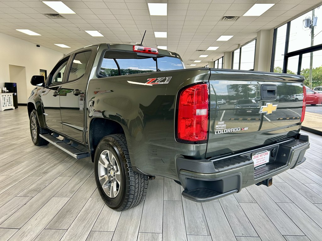 Photo 7 of this CHEVROLET COLORADO