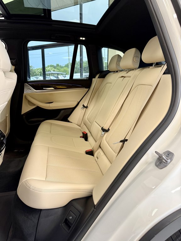 Photo 17 of this BMW X3