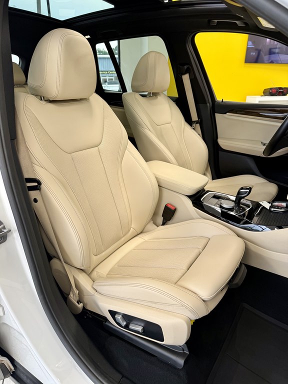 Photo 16 of this BMW X3