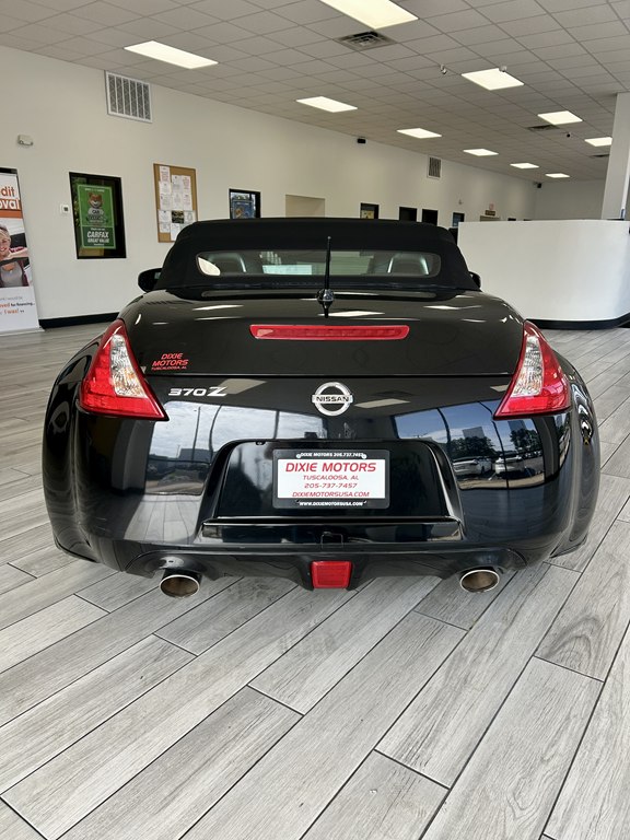 Photo 8 of this NISSAN 370Z