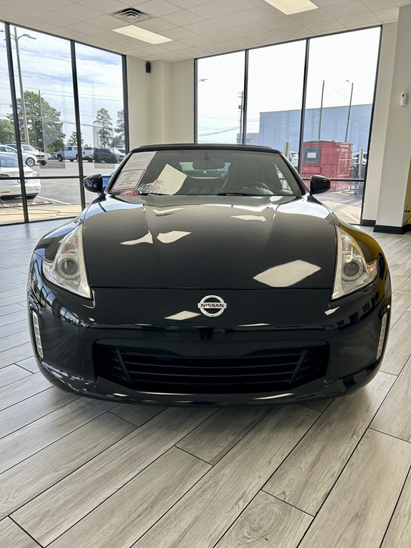 Photo 2 of this NISSAN 370Z