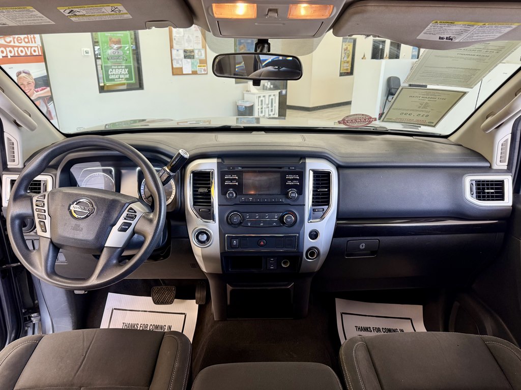 Photo 10 of this NISSAN TITAN