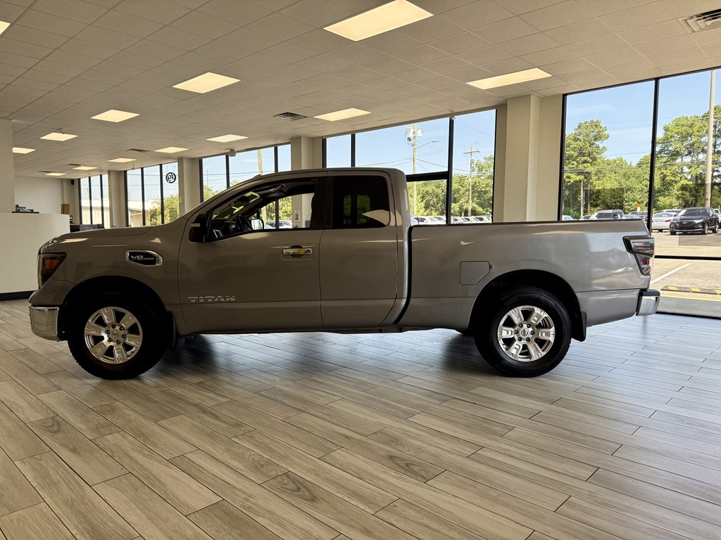 Photo 4 of this NISSAN TITAN