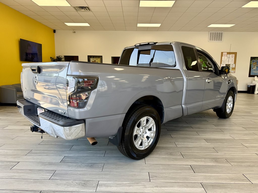 Photo 6 of this NISSAN TITAN