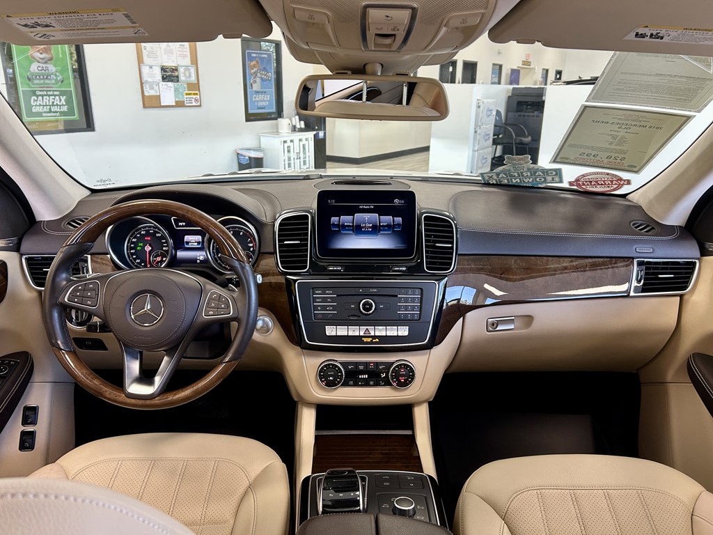 Photo 11 of this MERCEDES-BENZ GLS