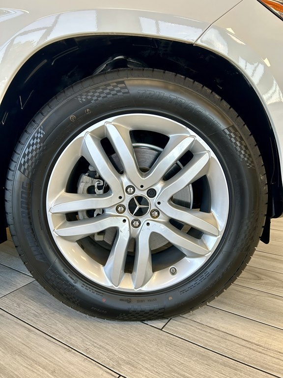 Photo 19 of this MERCEDES-BENZ GLS