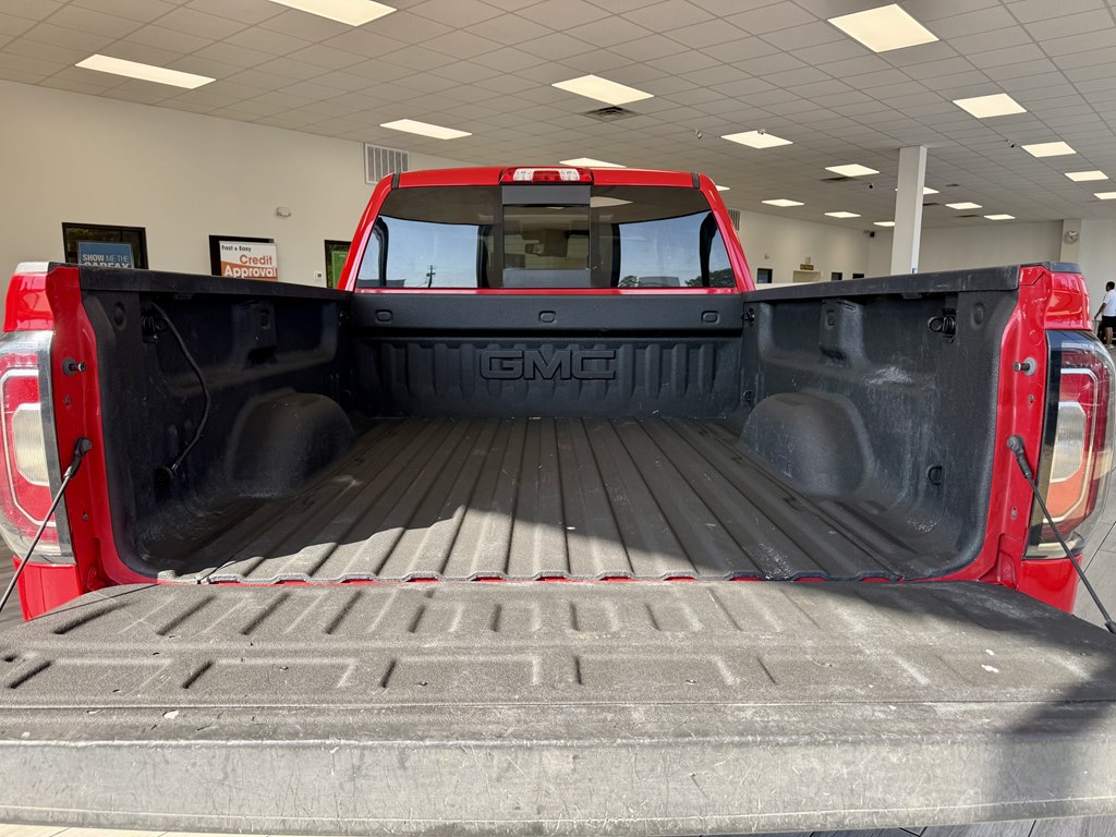 Photo 9 of this GMC SIERRA