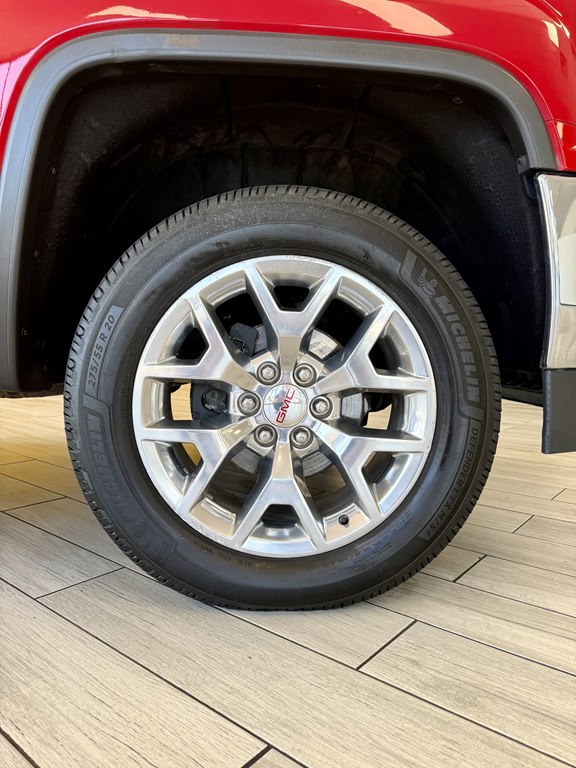 Photo 19 of this GMC SIERRA