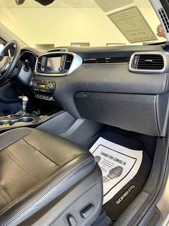 Photo 12 of this KIA SORENTO