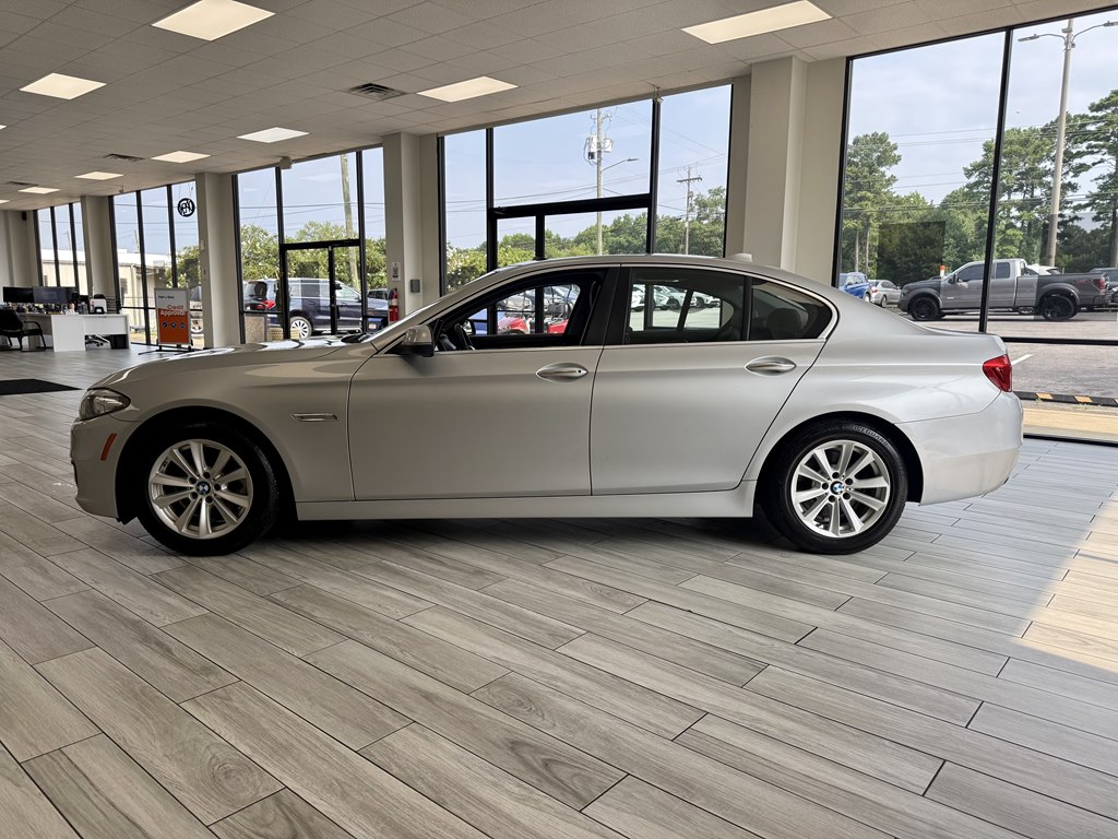 Photo 4 of this BMW 528