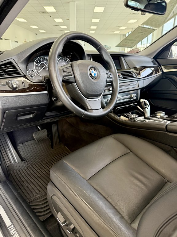Photo 13 of this BMW 528