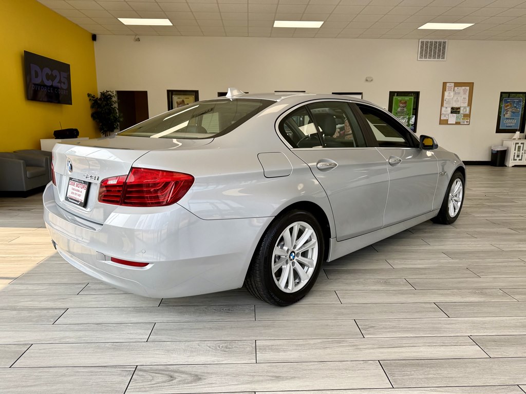 Photo 6 of this BMW 528