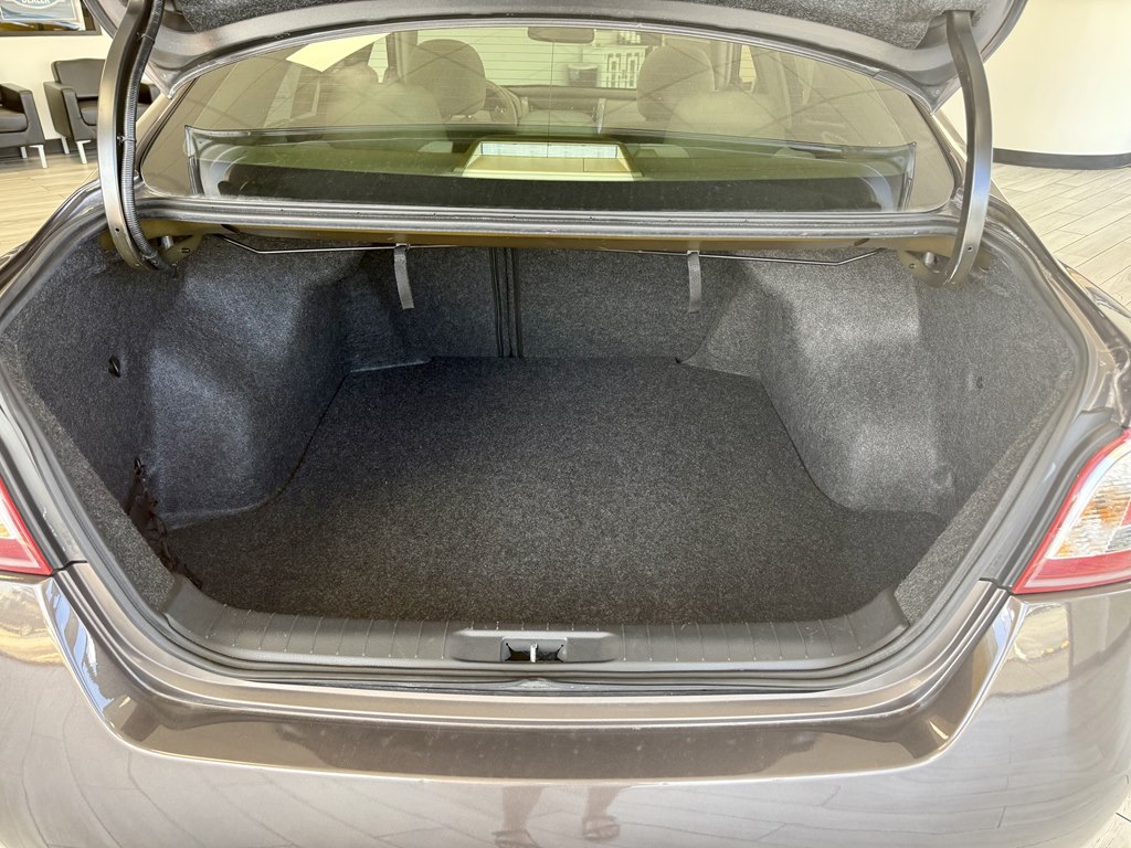 Photo 9 of this NISSAN ALTIMA