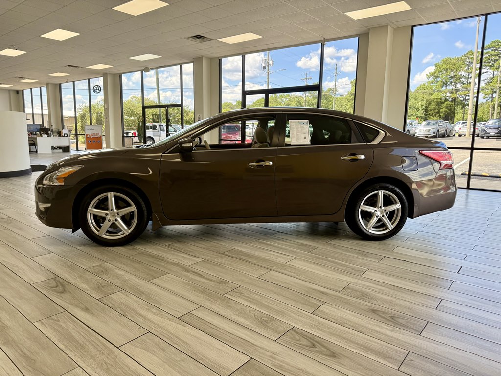 Photo 4 of this NISSAN ALTIMA