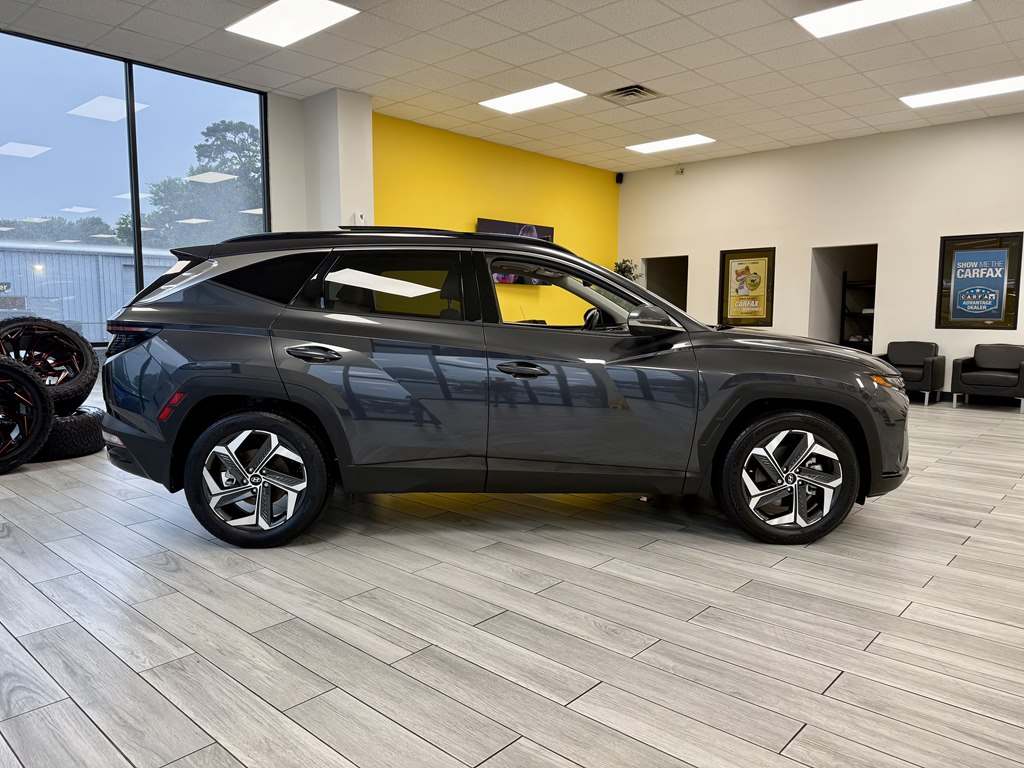 Photo 5 of this HYUNDAI TUCSON