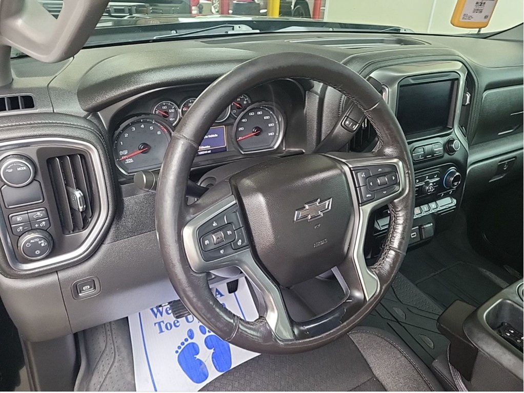 Photo 4 of this CHEVROLET SILVERADO 1500