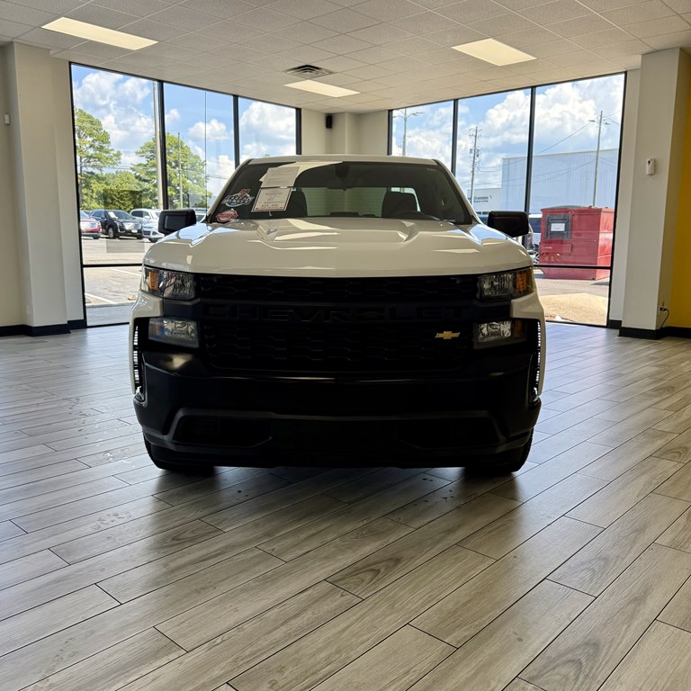 Photo 2 of this CHEVROLET SILVERADO 1500