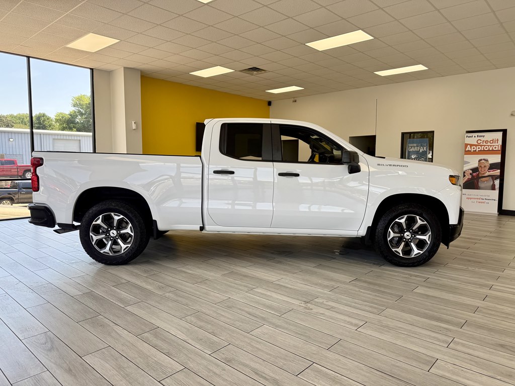 Photo 5 of this CHEVROLET SILVERADO 1500