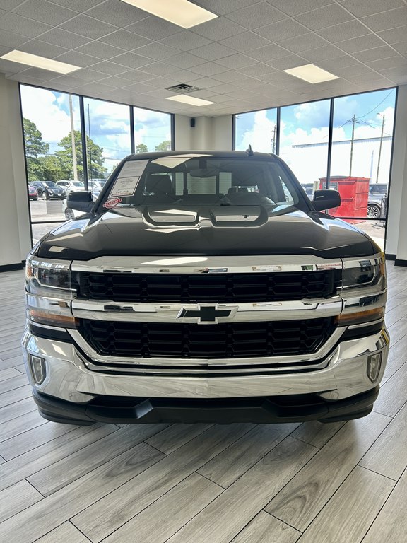 Photo 2 of this CHEVROLET SILVERADO 1500