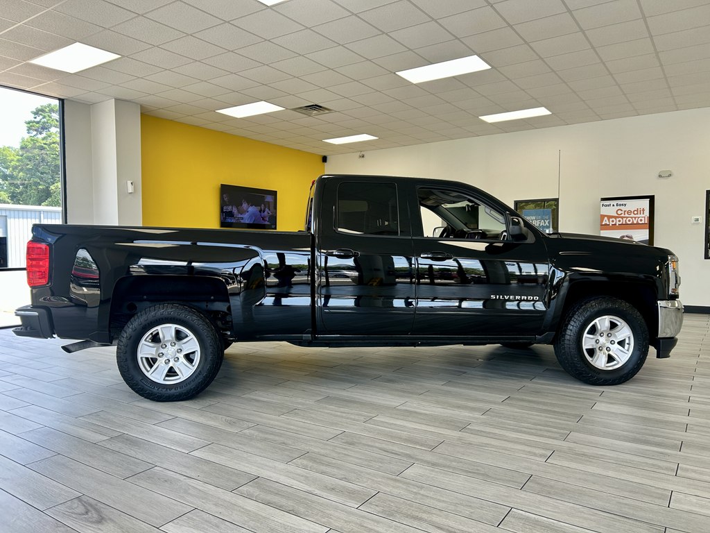 Photo 5 of this CHEVROLET SILVERADO 1500