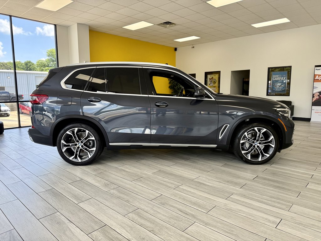 Photo 5 of this BMW X5