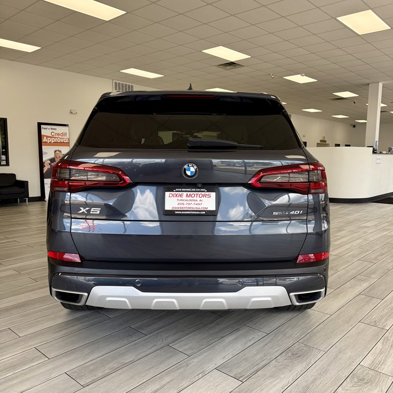 Photo 8 of this BMW X5