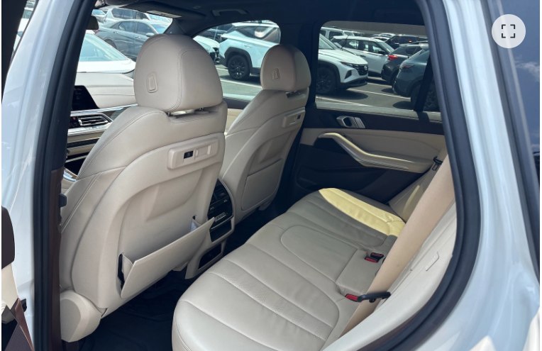 Photo 7 of this BMW X5