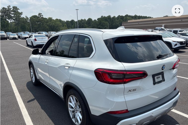 Photo 3 of this BMW X5