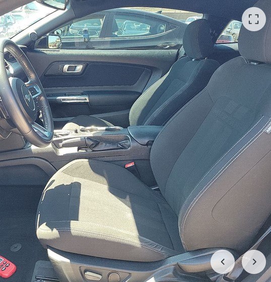 Photo 4 of this FORD MUSTANG