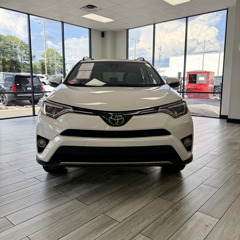 Photo 2 of this TOYOTA RAV4