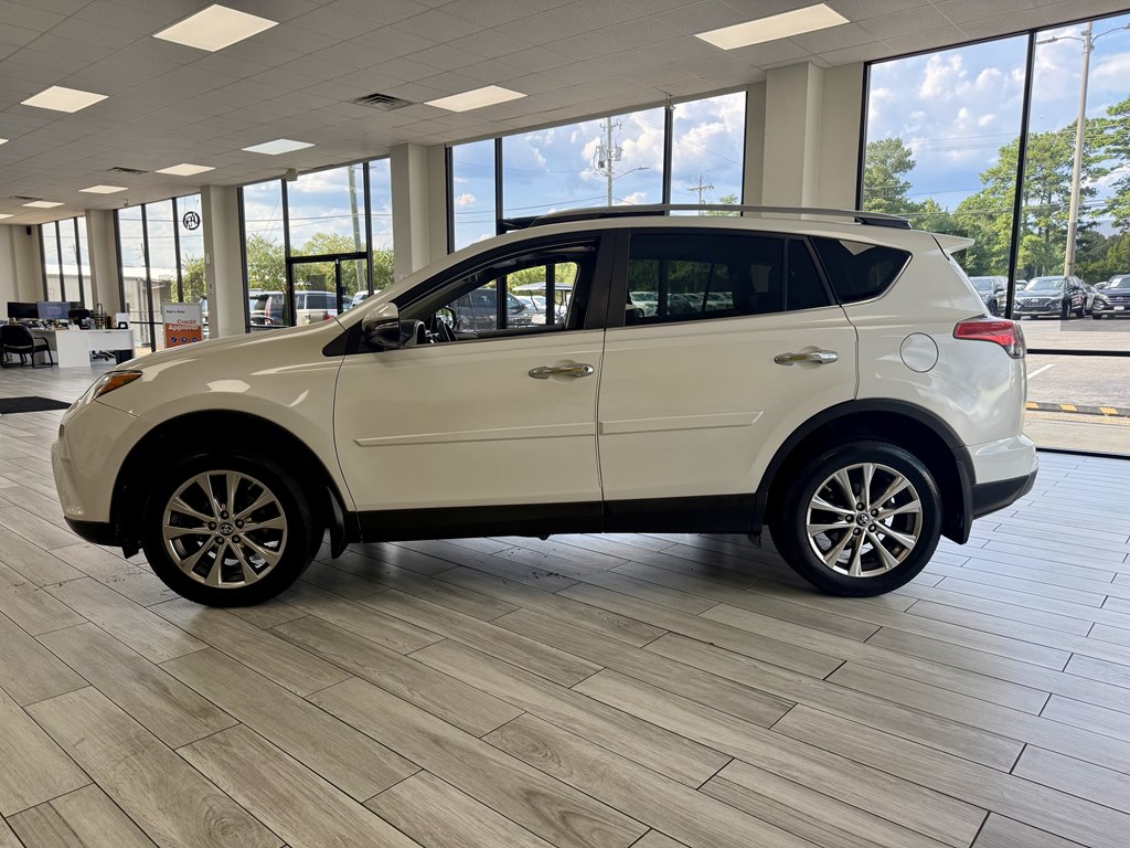 Photo 4 of this TOYOTA RAV4