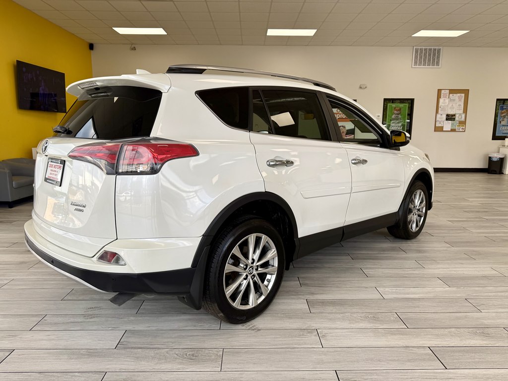Photo 6 of this TOYOTA RAV4