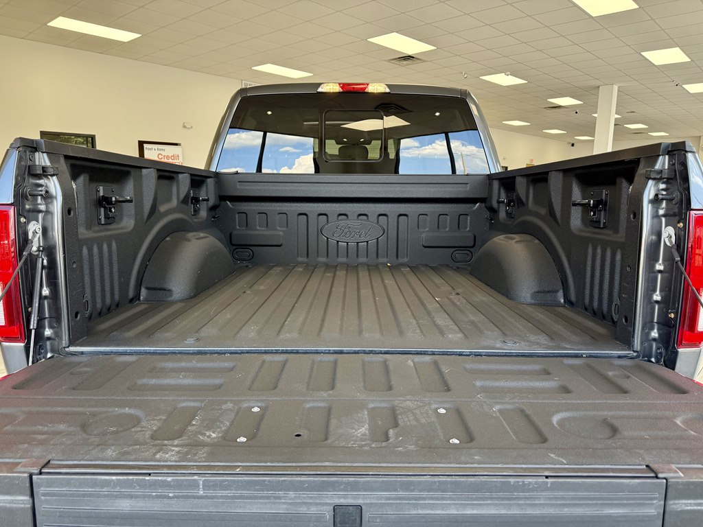 Photo 9 of this FORD F150