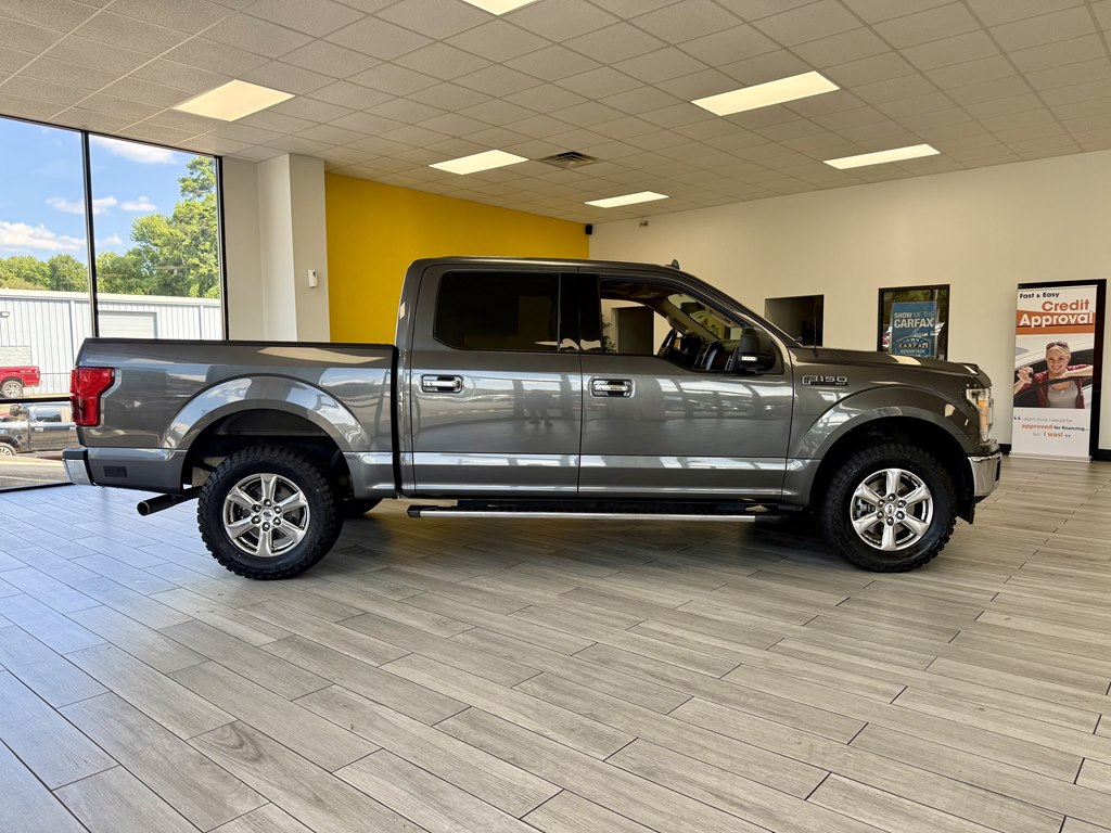 Photo 5 of this FORD F150