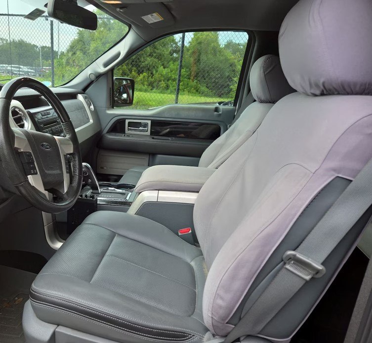 Photo 3 of this FORD F150