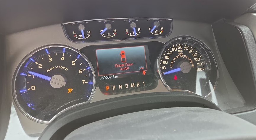Photo 5 of this FORD F150