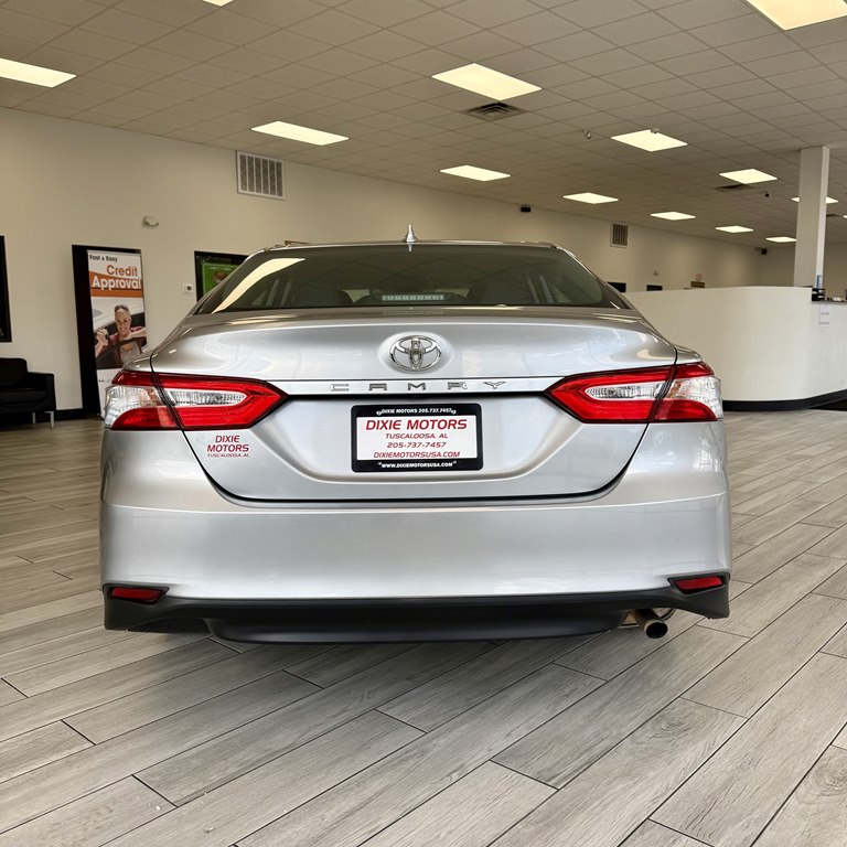Photo 8 of this TOYOTA CAMRY