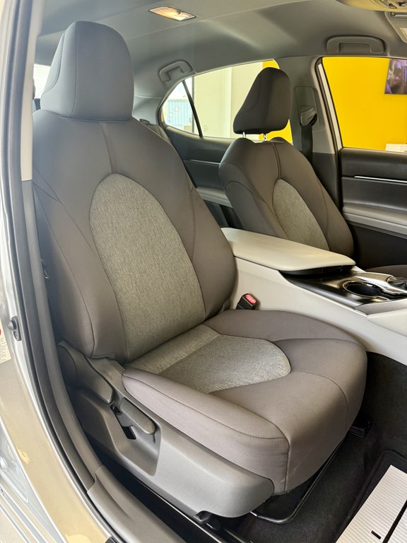 Photo 17 of this TOYOTA CAMRY