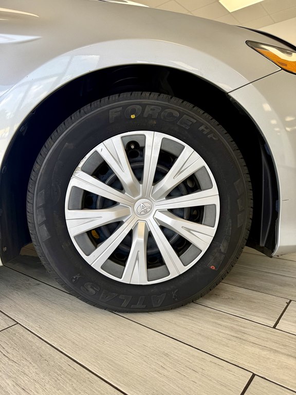 Photo 19 of this TOYOTA CAMRY