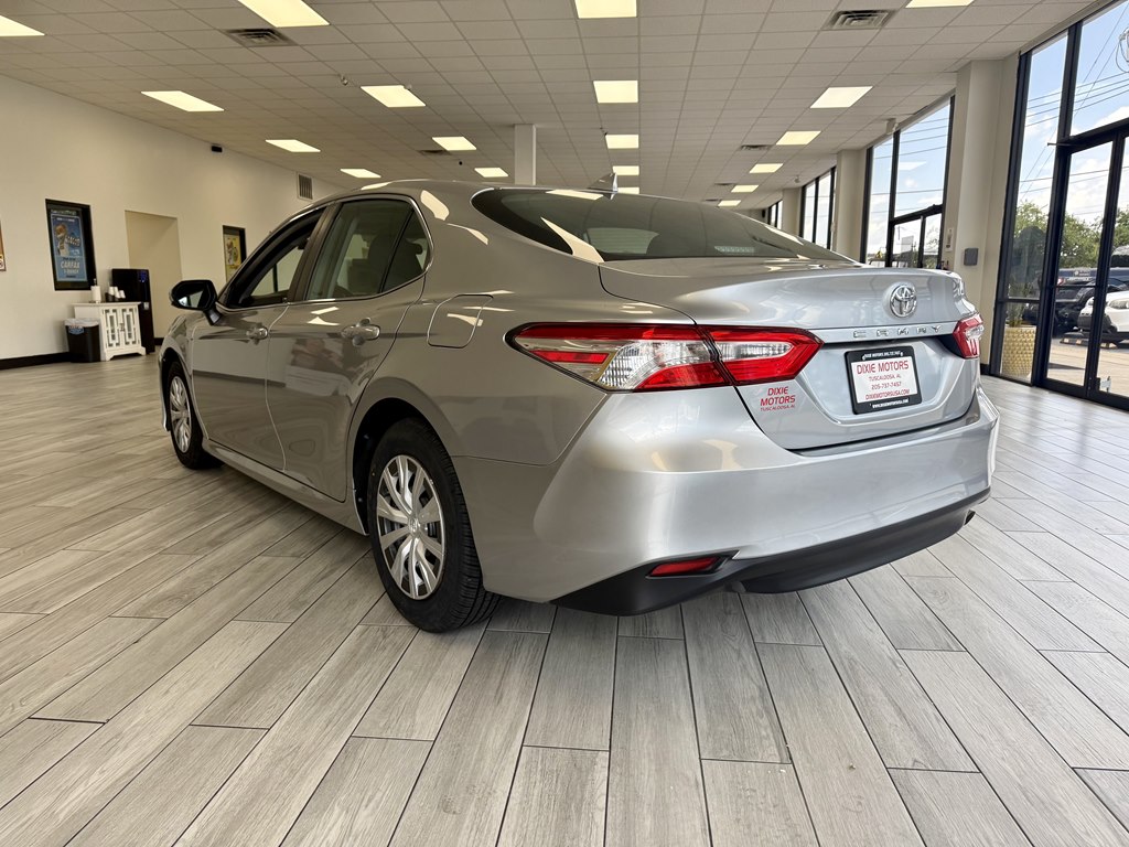 Photo 7 of this TOYOTA CAMRY