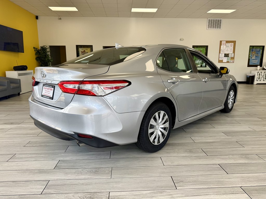 Photo 6 of this TOYOTA CAMRY