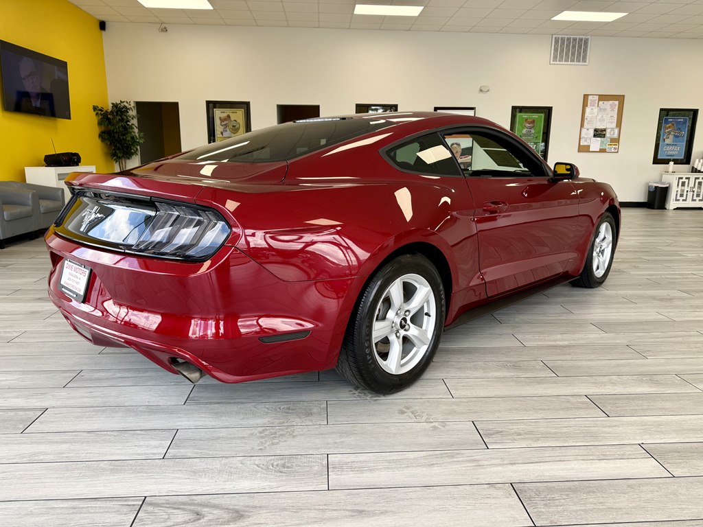 Photo 6 of this FORD MUSTANG