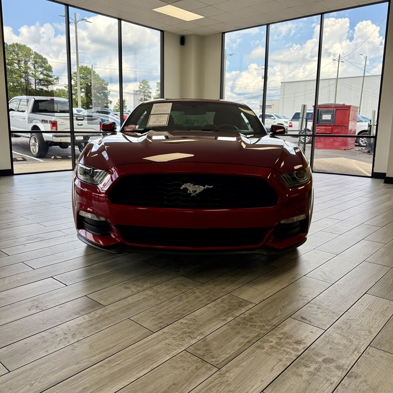 Photo 2 of this FORD MUSTANG