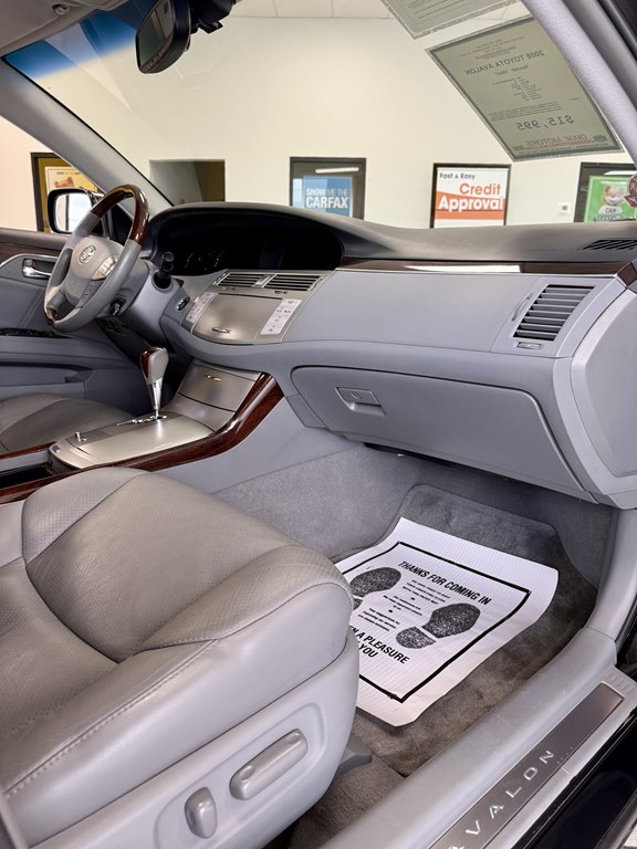 Photo 11 of this TOYOTA AVALON