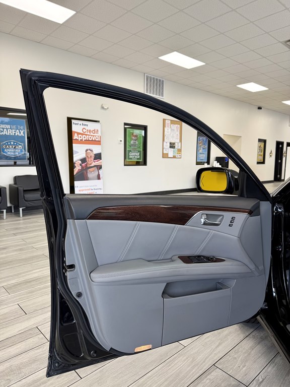 Photo 14 of this TOYOTA AVALON