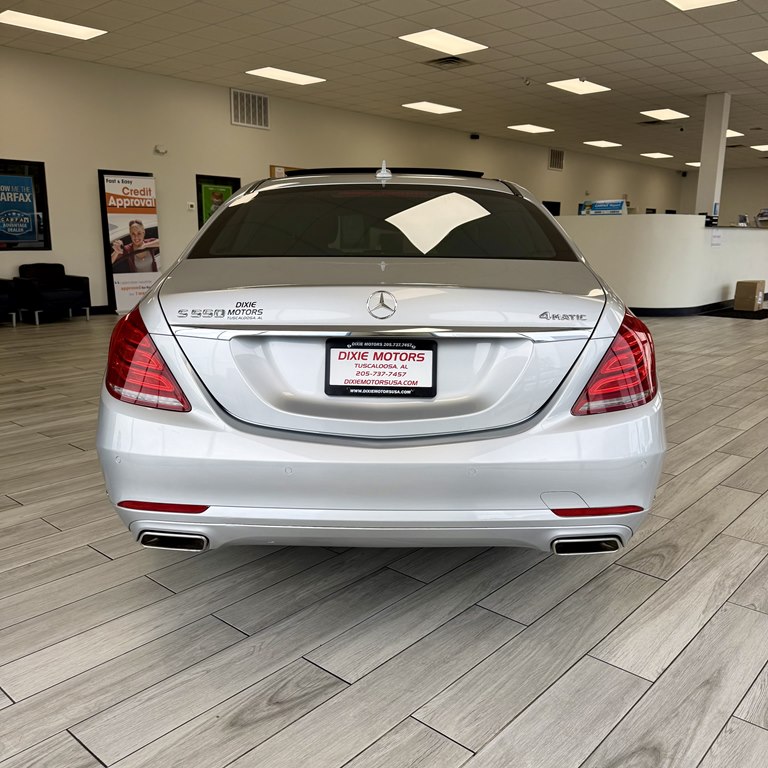 Photo 8 of this MERCEDES-BENZ S-CLASS