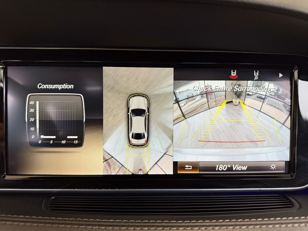 Photo 11 of this MERCEDES-BENZ S-CLASS